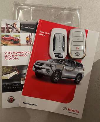 TOYOTA-HILUX SW4-2019