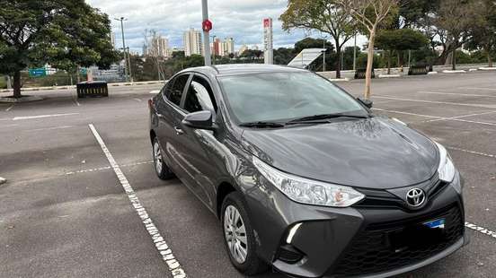 TOYOTA-YARIS-2024