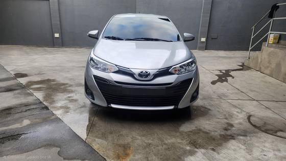 TOYOTA YARIS 1.5 16V FLEX SEDAN XS CONNECT MULTIDRIVE