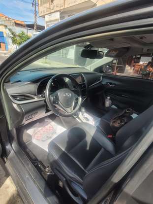 TOYOTA-YARIS-2021