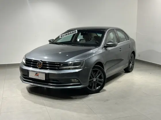 VOLKSWAGEN JETTA 2.0 TSI HIGHLINE 211CV GASOLINA 4P TIPTRONIC VOLKSWAGEN JETTA 2.0 TSI HIGHLINE 211CV GASOLINA 4P TIPTRONIC
