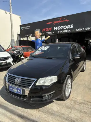VOLKSWAGEN PASSAT 2.0 FSI COMFORTLINE 16V TURBO GASOLINA 4P TIPTRONIC VOLKSWAGEN PASSAT 2.0 FSI COMFORTLINE 16V TURBO GASOLINA 4P TIPTRONIC