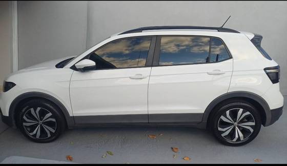 VOLKSWAGEN T-CROSS 1.0 200 TSI TOTAL FLEX AUTOMÁTICO