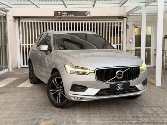 VOLVO XC60 2.0 T5 GASOLINA MOMENTUM AWD GEARTRONIC VOLVO XC60 2.0 T5 GASOLINA MOMENTUM AWD GEARTRONIC