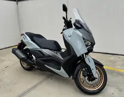 YAMAHA XMAX 300 CONNECTED ABS YAMAHA XMAX 300 CONNECTED ABS