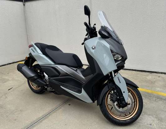 YAMAHA-XMAX 300 CONNECTED ABS-2025