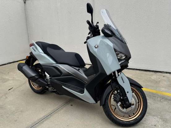 YAMAHA-XMAX 300 CONNECTED ABS YAMAHA-XMAX 300 CONNECTED ABS-2025