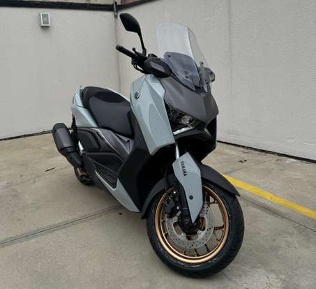 YAMAHA-XMAX 300 CONNECTED ABS YAMAHA-XMAX 300 CONNECTED ABS-2025