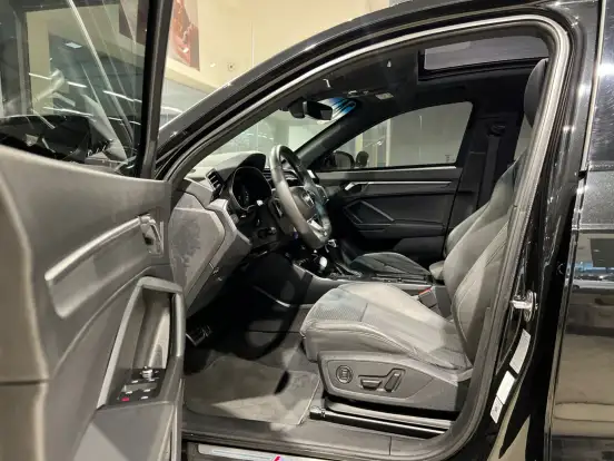 AUDI-Q3-2.0 40 TFSI GASOLINA PERFORMANCE BLACK QUATTRO TIPTRONIC AUDI-Q3-2024