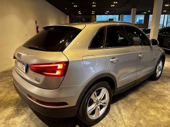 AUDI-Q3-2.0 TFSI AMBIENTE QUATTRO 4P GASOLINA S TRONIC AUDI-Q3-2015