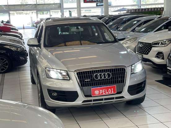 AUDI-Q5-2011
