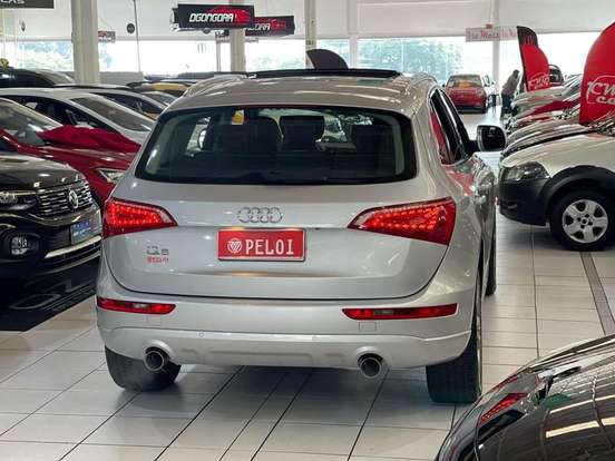 AUDI-Q5-2011
