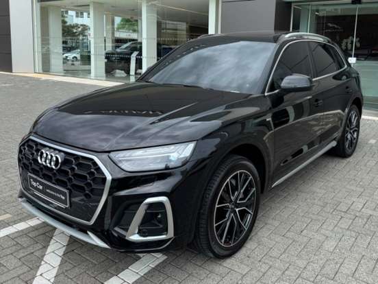 AUDI-Q5-2024