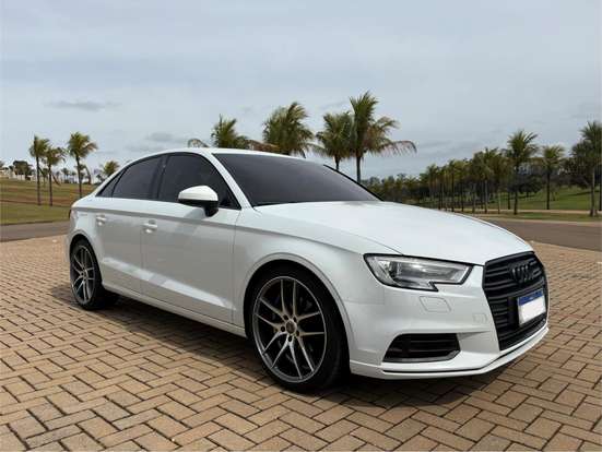 AUDI-A3-2017