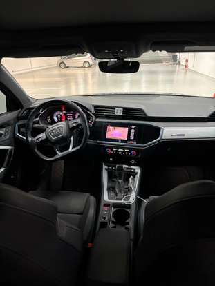 AUDI-Q3-2020