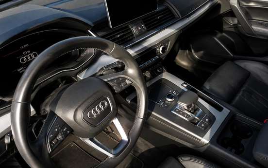AUDI-Q5-2.0 TFSI GASOLINA PRESTIGE PLUS S TRONIC AUDI-Q5-2019