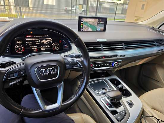 AUDI-Q7-2015