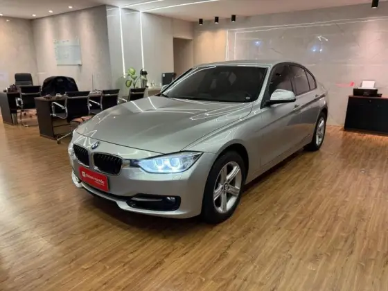 BMW 320i 2.0 16V TURBO ACTIVE FLEX 4P AUTOMÁTICO BMW 320i 2.0 16V TURBO ACTIVE FLEX 4P AUTOMÁTICO