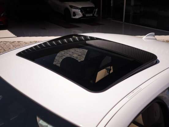 BMW-320i-2020