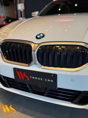 BMW-320i-2025