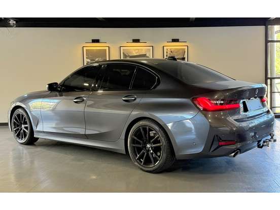 BMW-320i-2.0 16V TURBO GASOLINA SPORT AUTOMÁTICO BMW-320i-2019