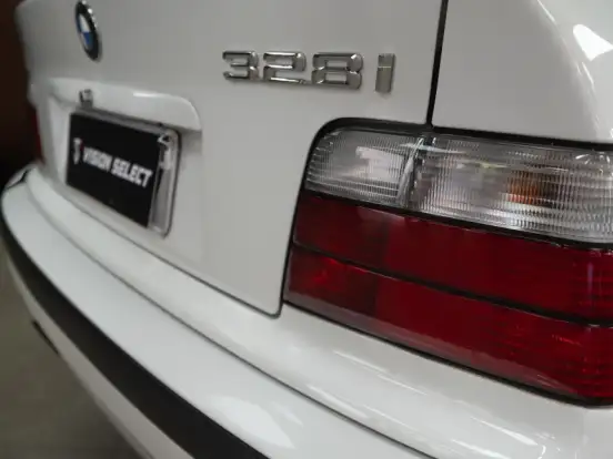 BMW-328i-2.8 SEDAN 24V GASOLINA 4P AUTOMÁTICO BMW-328i-1996