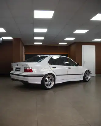 BMW-328i-1996