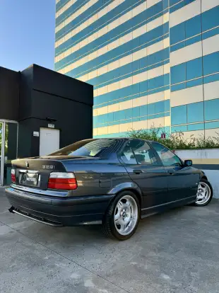 BMW-328i-2.8 SEDAN 24V GASOLINA 4P AUTOMÁTICO BMW-328i-1998