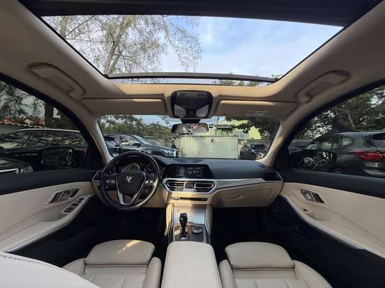 BMW-330i-2019