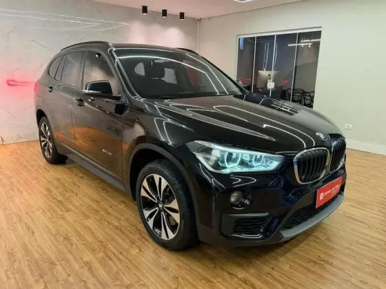 BMW X1 2.0 16V TURBO ACTIVEFLEX SDRIVE20I 4P AUTOMÁTICO BMW X1 2.0 16V TURBO ACTIVEFLEX SDRIVE20I 4P AUTOMÁTICO