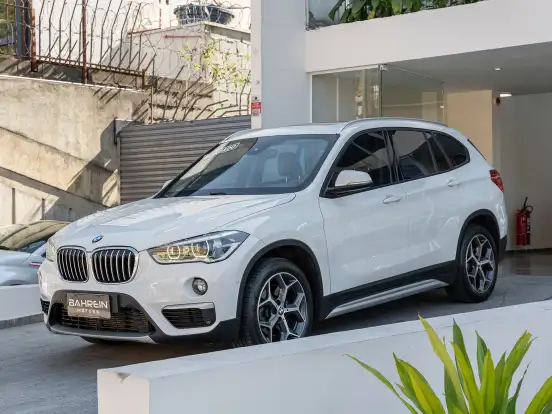 BMW-X1-2.0 16V TURBO ACTIVEFLEX SDRIVE20I X-LINE 4P AUTOMÁTICO BMW-X1-2019