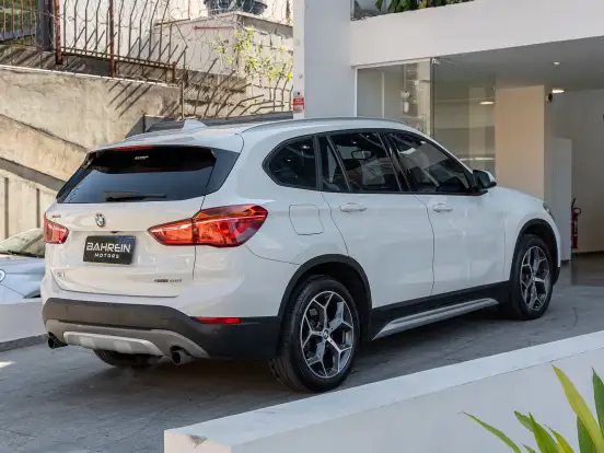 BMW-X1-2.0 16V TURBO ACTIVEFLEX SDRIVE20I X-LINE 4P AUTOMÁTICO BMW-X1-2019