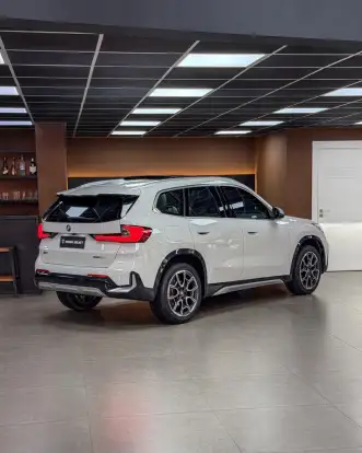 BMW-X1-2023