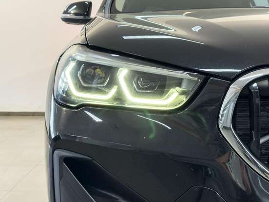 BMW-X1-2021
