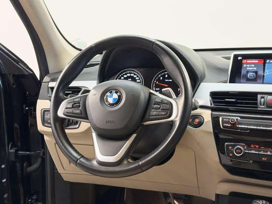BMW-X1-2021