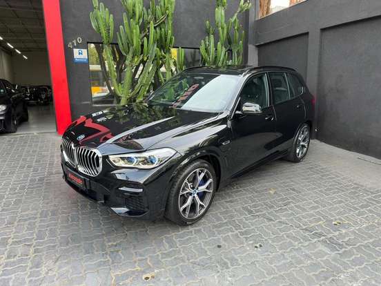 BMW-X5-3.0 I6 TURBO HÍBRIDO XDRIVE45E M SPORT AUTOMÁTICO BMW-X5-2022