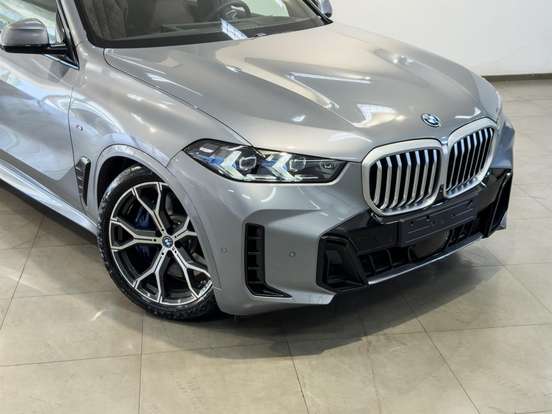 BMW-X5-3.0 I6 TURBO HÍBRIDO XDRIVE50E M SPORT AUTOMÁTICO BMW-X5-2025
