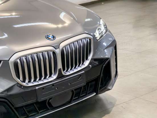 BMW-X5-2025