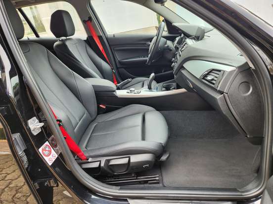 BMW-120i-2.0 16V SPORT GP ACTIVEFLEX 4P AUTOMÁTICO BMW-120i-2015