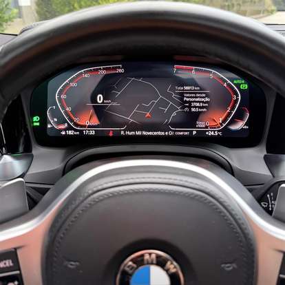 BMW-320i-2021