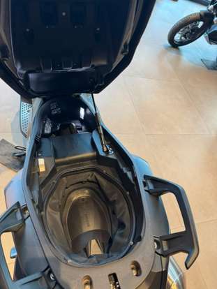 BMW-C 400 X-2025