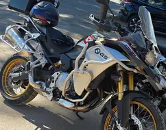 BMW F 850 GS ADVENTURE BMW F 850 GS ADVENTURE