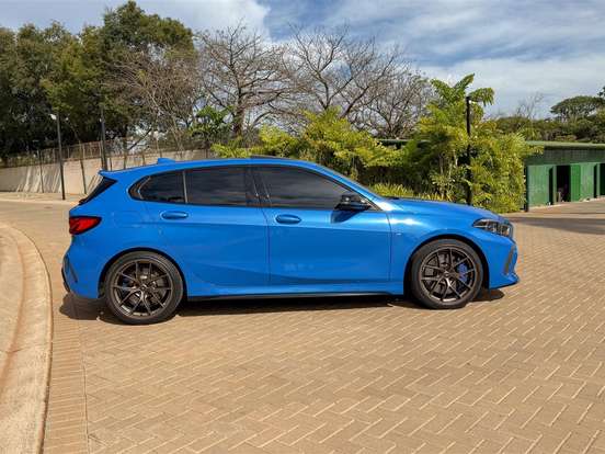 BMW-M 135i-2.0 16V TURBO GASOLINA XDRIVE AUTOMÁTICO BMW-M 135i-2019