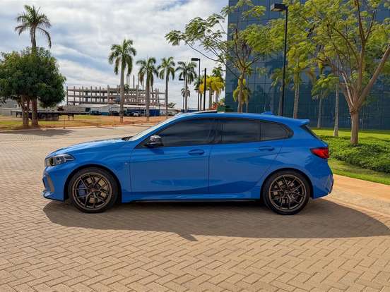 BMW-M 135i-2.0 16V TURBO GASOLINA XDRIVE AUTOMÁTICO BMW-M 135i-2019