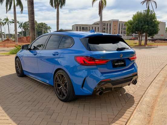 BMW-M 135i-2.0 16V TURBO GASOLINA XDRIVE AUTOMÁTICO BMW-M 135i-2019