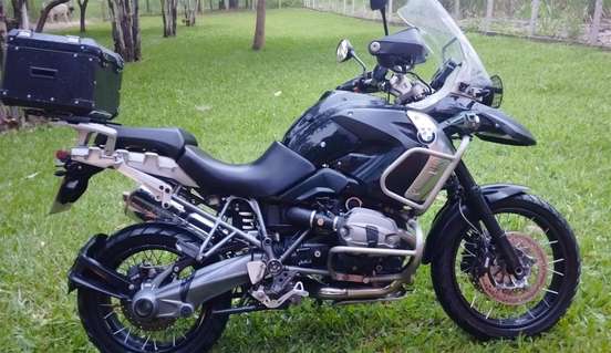 BMW-R 1200 GS TRIPLE BLACK-2011