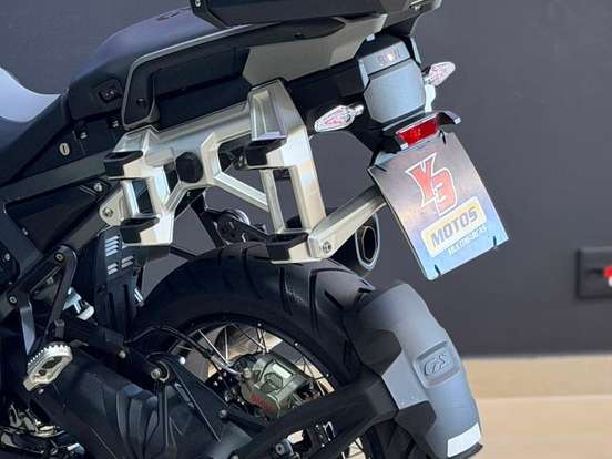 BMW-R 1300 GS TRIPLE BLACK BMW-R 1300 GS TRIPLE BLACK-2025