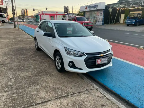 CHEVROLET ONIX 1.0 FLEX LT MANUAL CHEVROLET ONIX 1.0 FLEX LT MANUAL