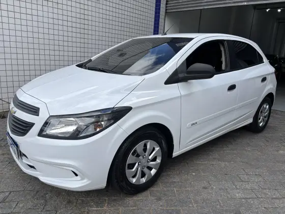 CHEVROLET ONIX 1.0 MPFI JOY 8V FLEX 4P MANUAL CHEVROLET ONIX 1.0 MPFI JOY 8V FLEX 4P MANUAL