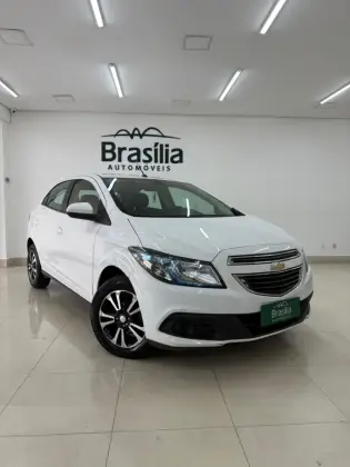 CHEVROLET ONIX 1.4 MPFI LT 8V FLEX 4P MANUAL CHEVROLET ONIX 1.4 MPFI LT 8V FLEX 4P MANUAL